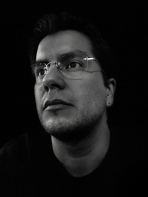 Elliot Hernández